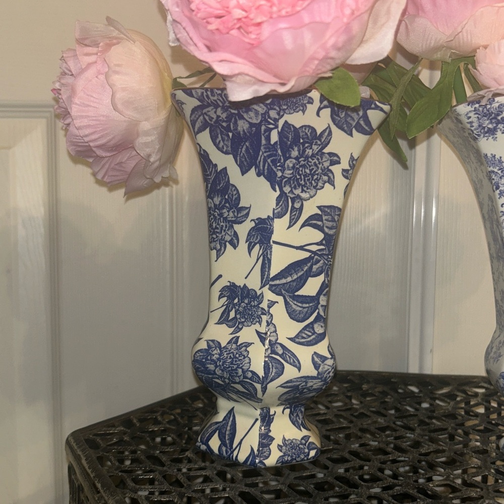 Rare Vintage Formalities Baum Bros. Peony" Blue Porcelain vase - Picture 2 of 5
